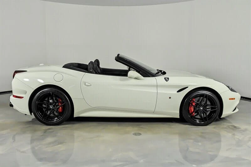 2016 Ferrari California T - Image 11 of 31