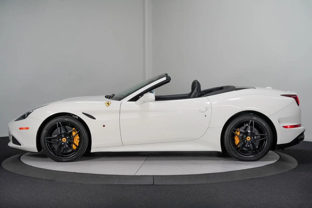 2016 Ferrari California T - Image 6 of 31