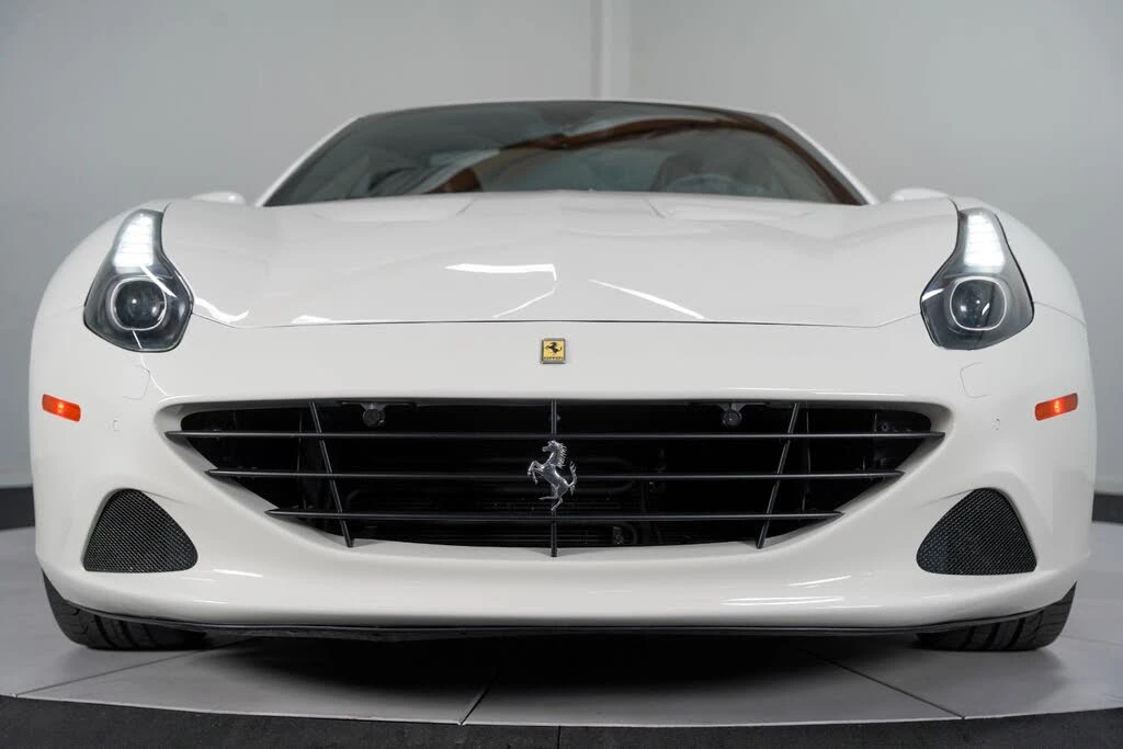 2016 Ferrari California T - Image 15 of 31