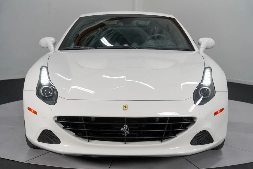 2016 Ferrari California T - Image 10 of 31