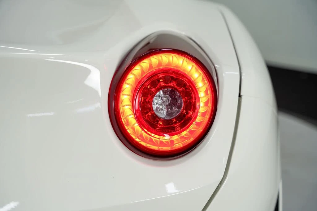 2016 Ferrari California T - Image 23 of 31