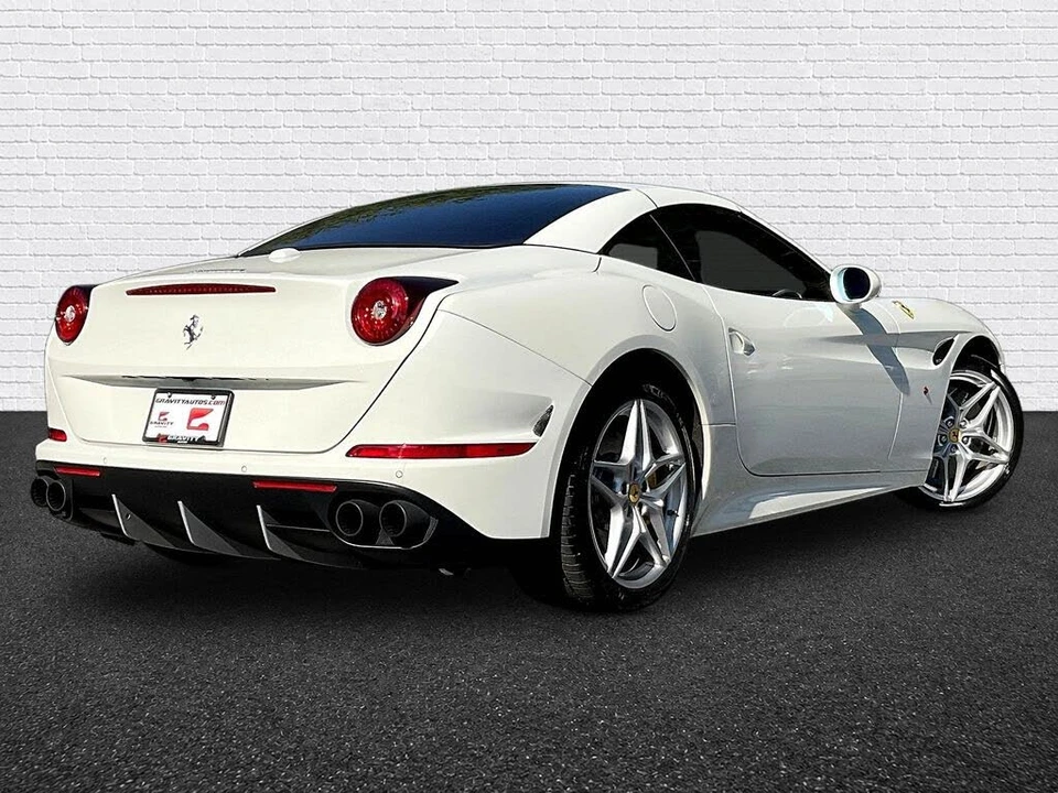 2016 Ferrari California T - Image 6 of 23