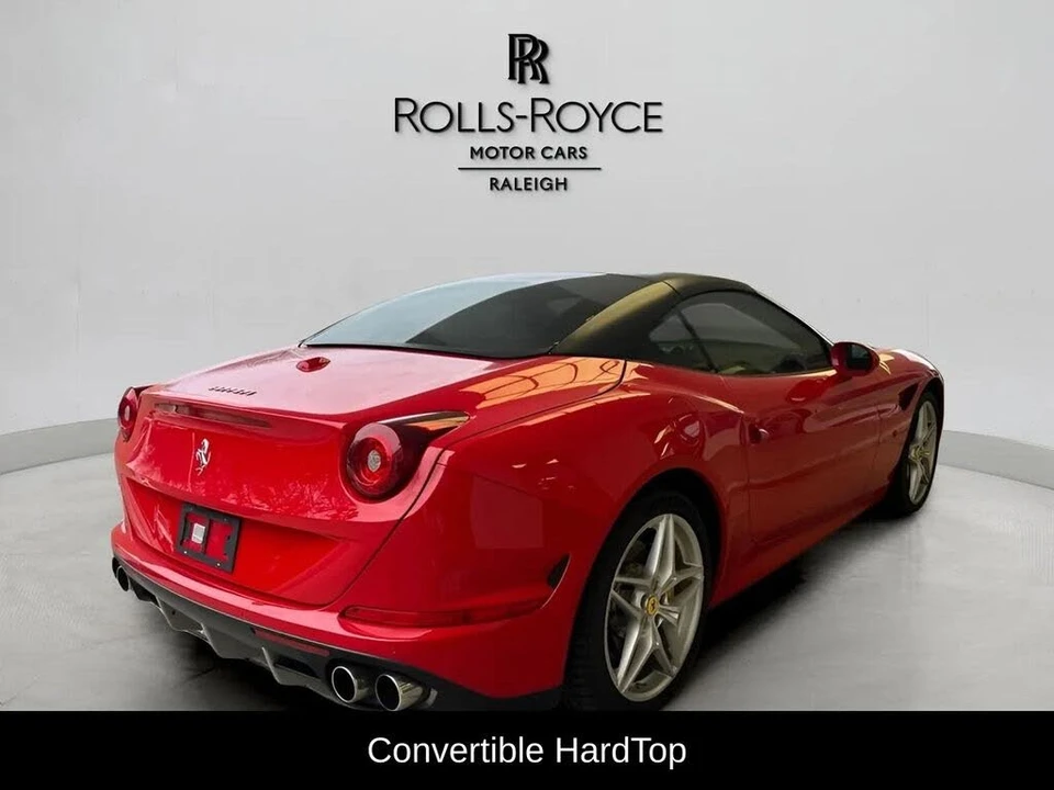 2016 Ferrari California T - Image 4 of 27