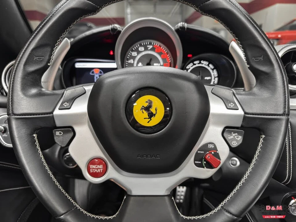 2016 Ferrari California T - Image 18 of 31
