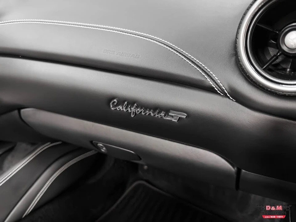2016 Ferrari California T - Image 17 of 31