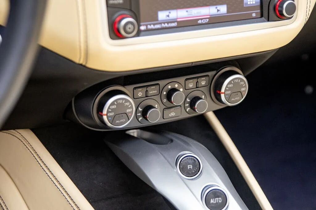 2016 Ferrari California T - Image 31 of 31