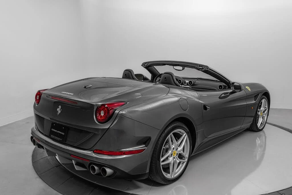 2016 Ferrari California T - Image 10 of 31