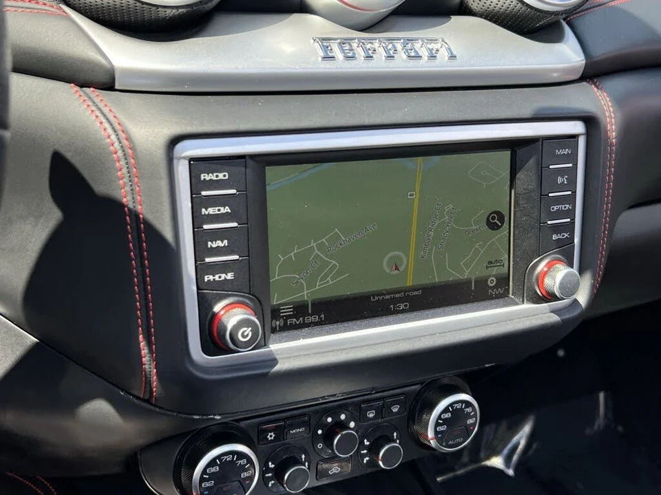 2016 Ferrari California T - Image 22 of 31