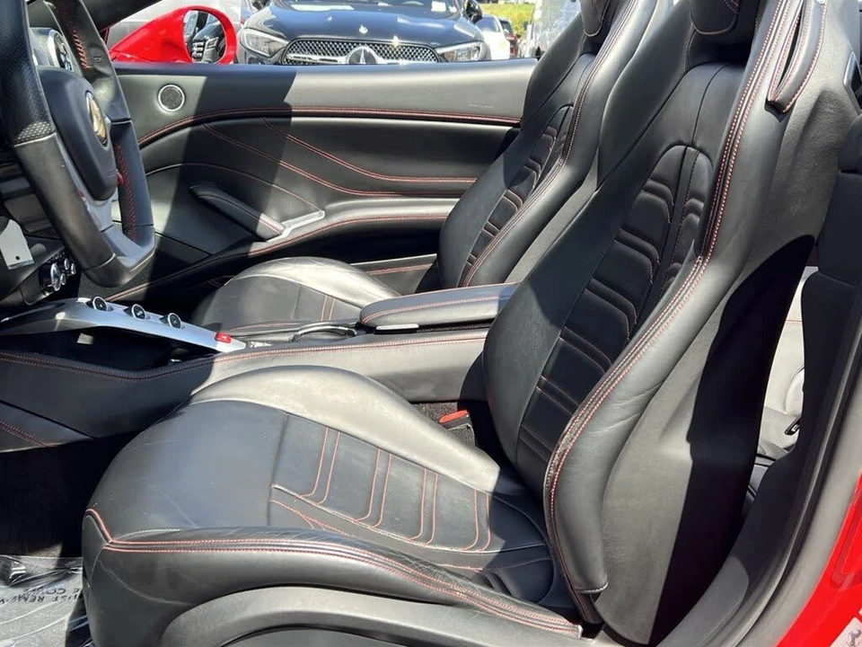 2016 Ferrari California T - Image 15 of 31