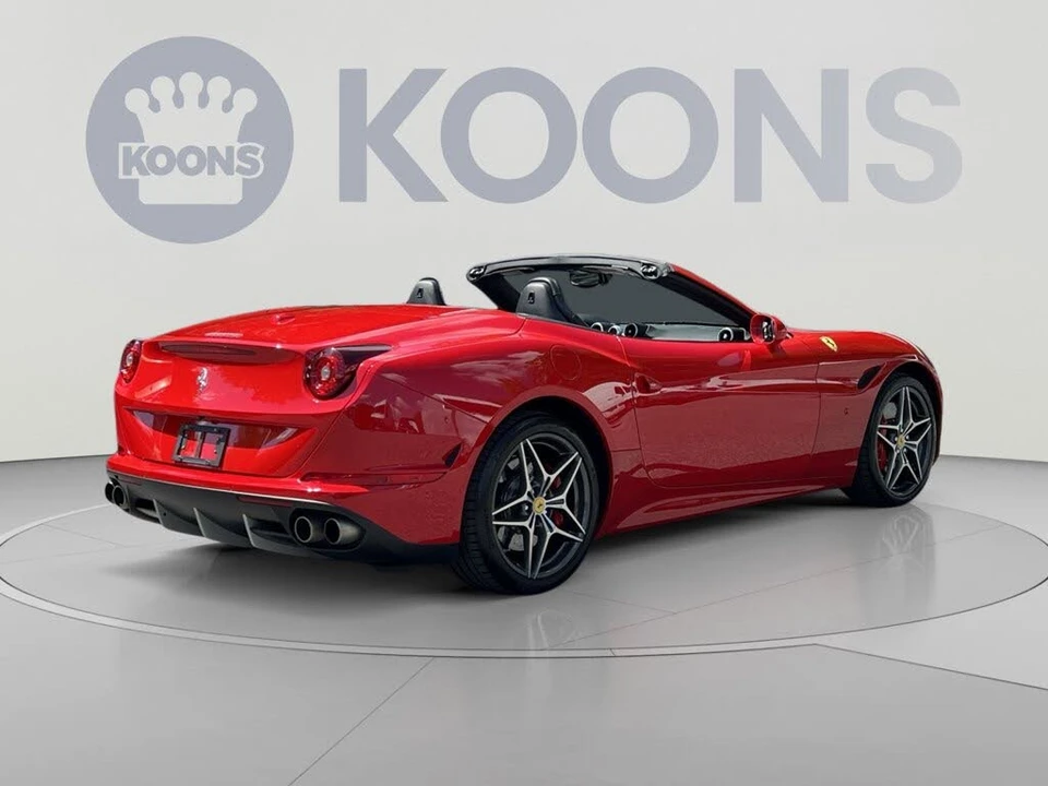 2016 Ferrari California T - Image 8 of 31
