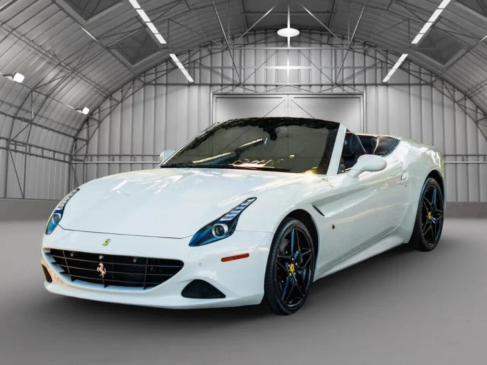 2016 Ferrari California T - Image 22 of 26