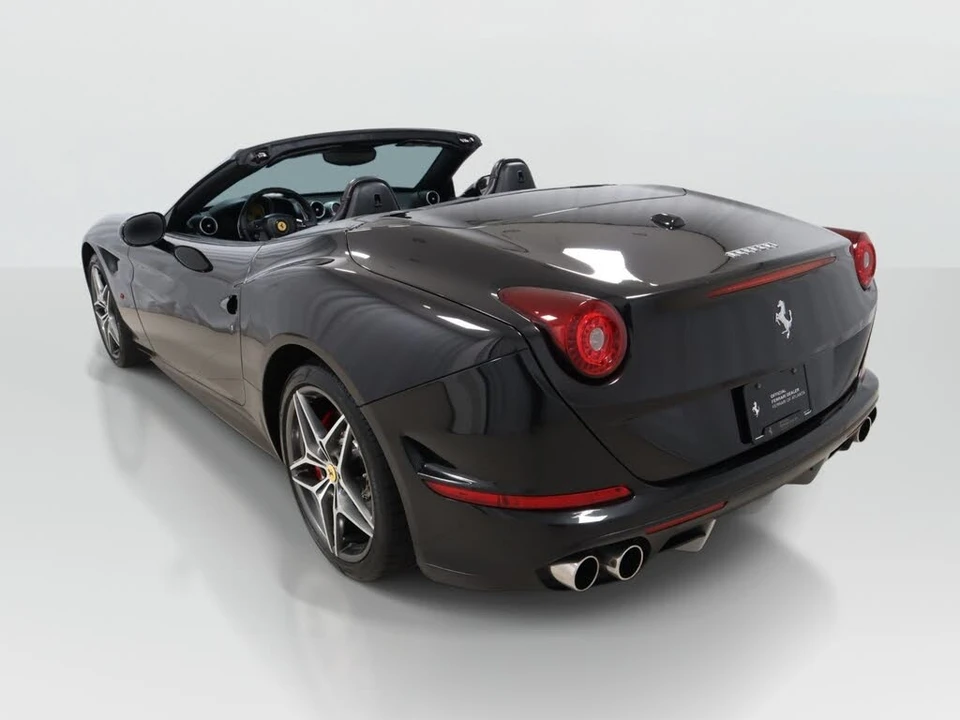 2016 Ferrari California T - Image 14 of 31