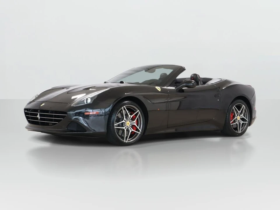 2016 Ferrari California T - Image 2 of 31