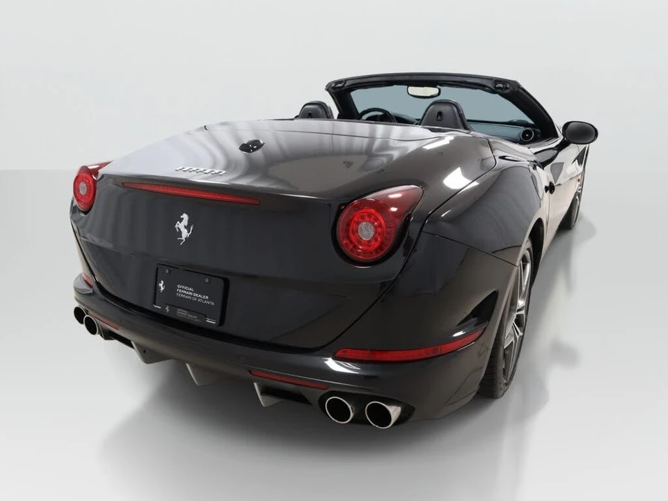 2016 Ferrari California T - Image 10 of 31