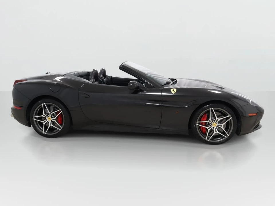 2016 Ferrari California T - Image 7 of 31