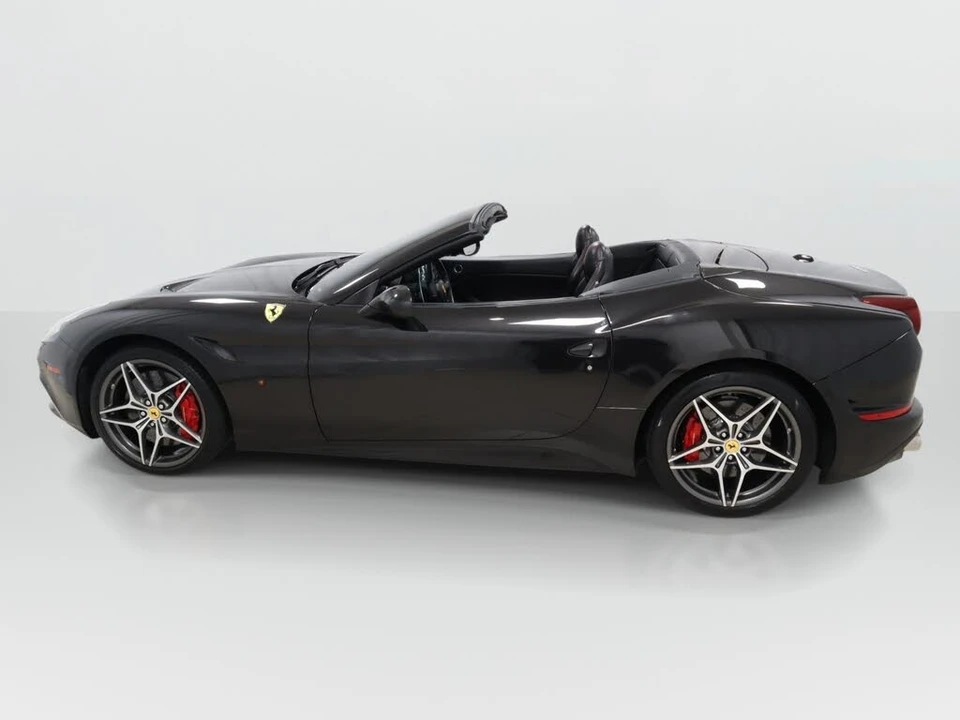 2016 Ferrari California T - Image 15 of 31