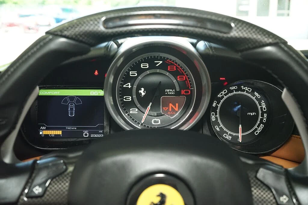 2016 Ferrari California T - Image 12 of 26