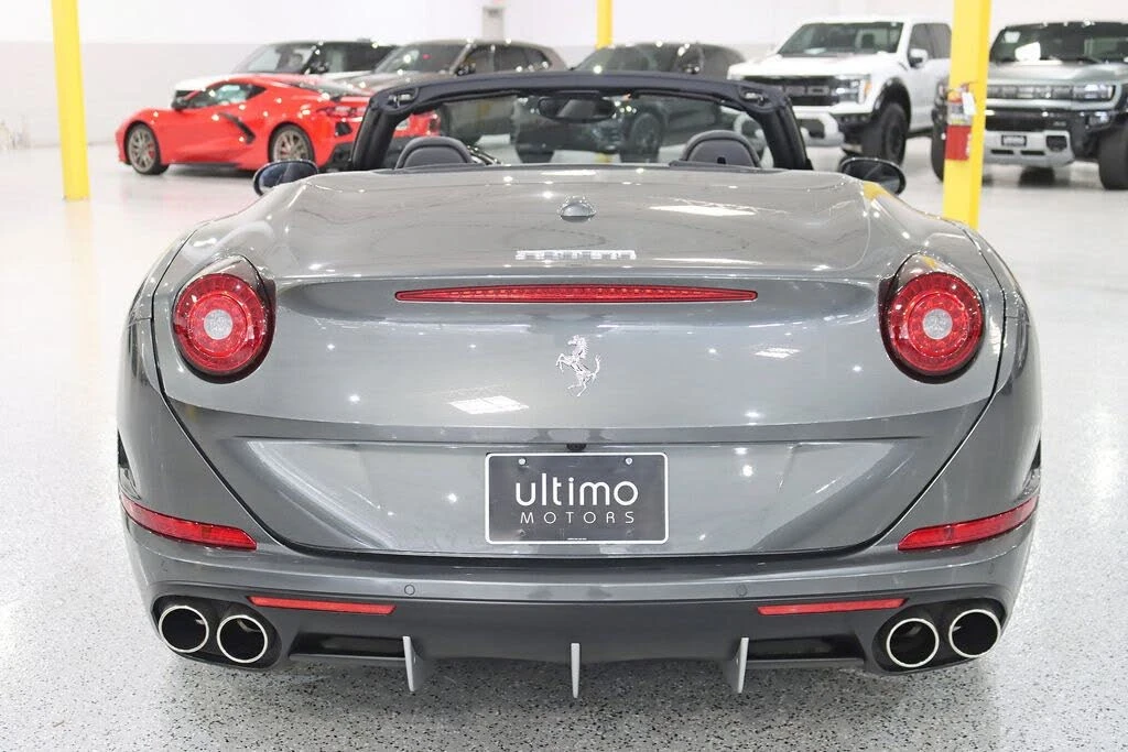 2016 Ferrari California T - Image 16 of 31