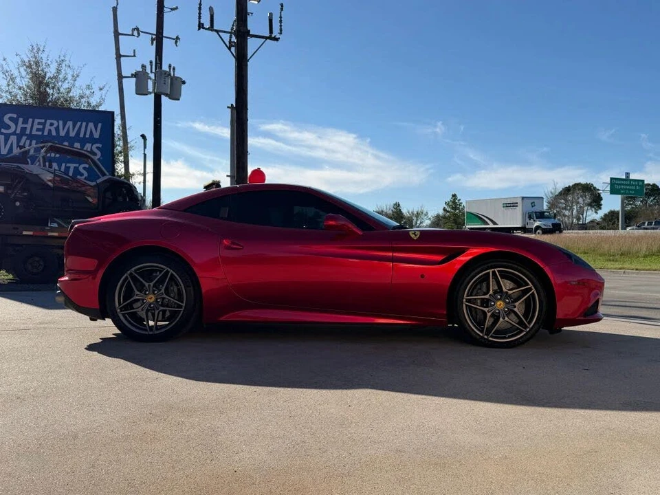 2016 Ferrari California T - Image 8 of 14
