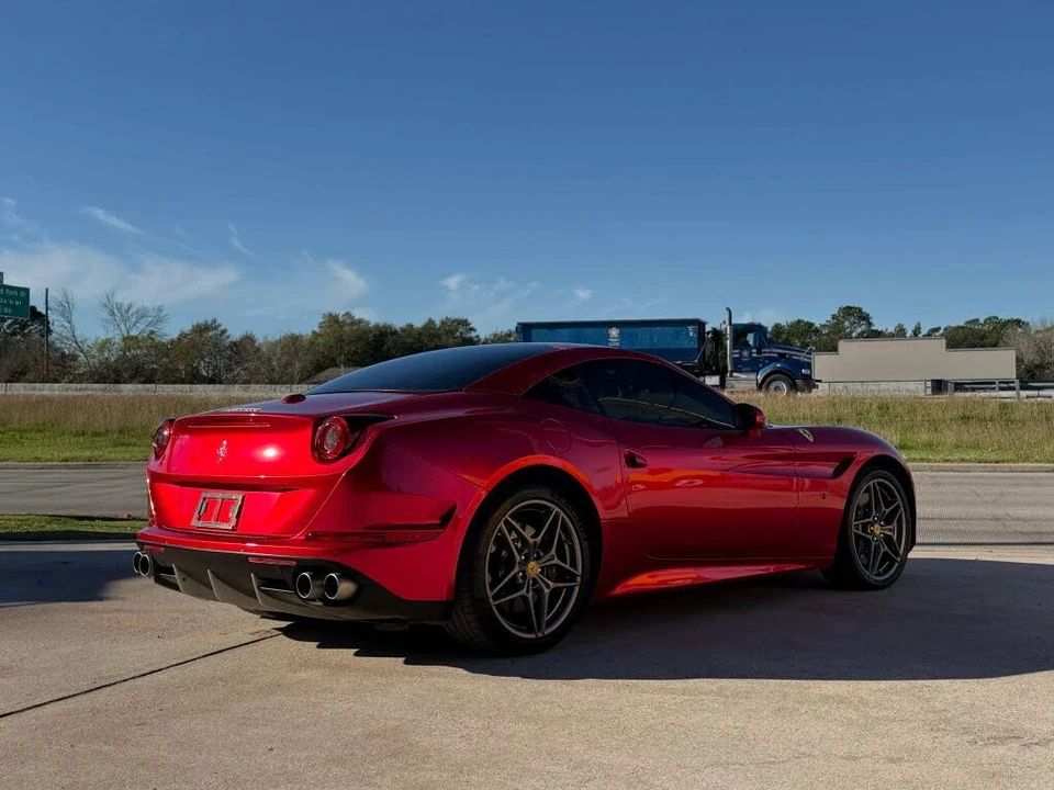 2016 Ferrari California T - Image 3 of 14