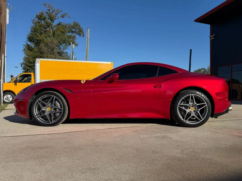 2016 Ferrari California T - Image 7 of 14