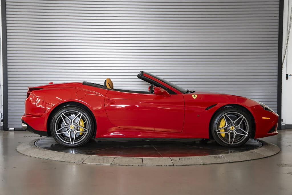 2016 Ferrari California T - Image 6 of 31