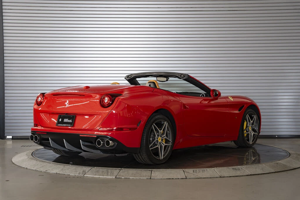 2016 Ferrari California T - Image 7 of 31