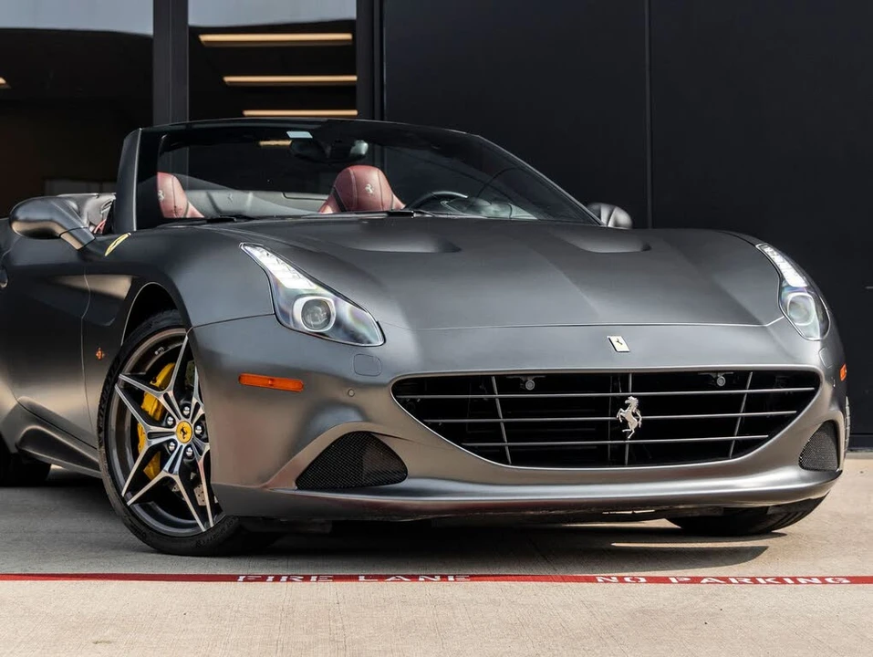 2016 Ferrari California T - Image 5 of 31