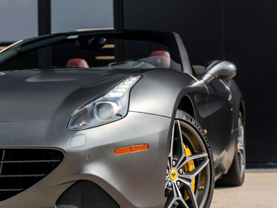 2016 Ferrari California T - Image 19 of 31