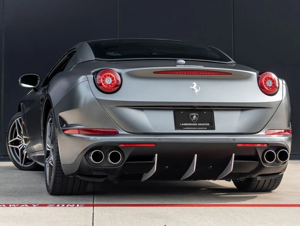 2016 Ferrari California T - Image 6 of 31