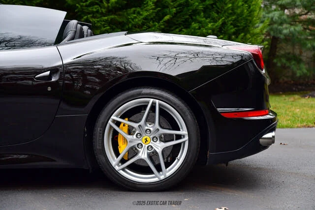 2016 Ferrari California T - Image 5 of 7