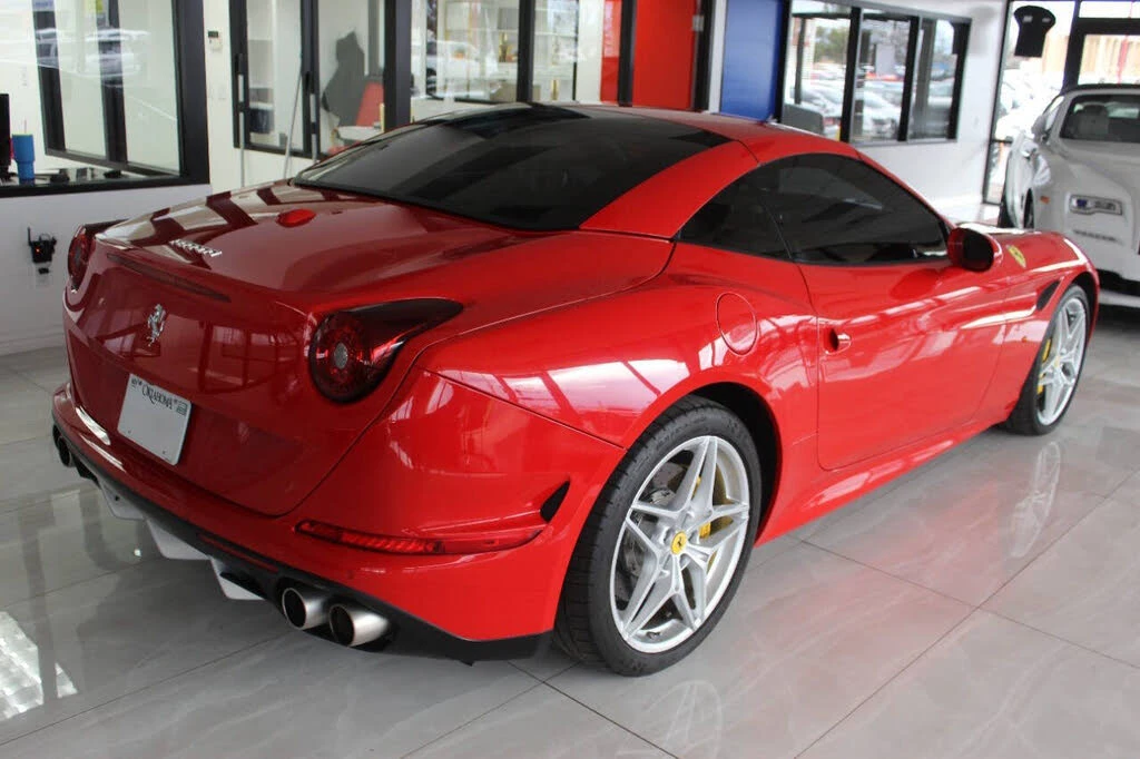 2016 Ferrari California T - Image 3 of 31