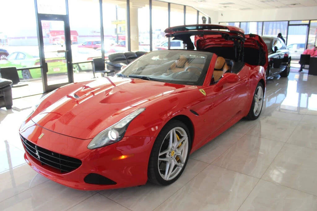 2016 Ferrari California T - Image 11 of 31