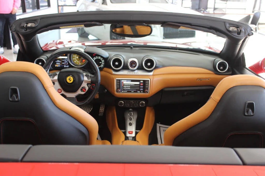 2016 Ferrari California T - Image 21 of 31