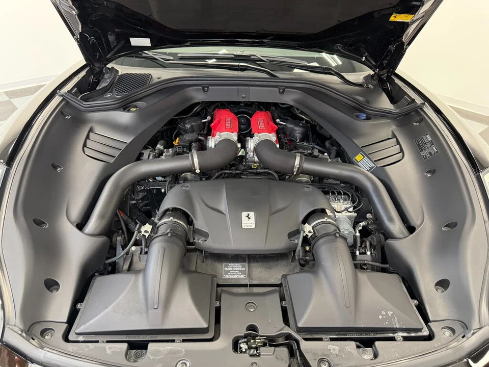 2016 Ferrari California T - Image 25 of 30