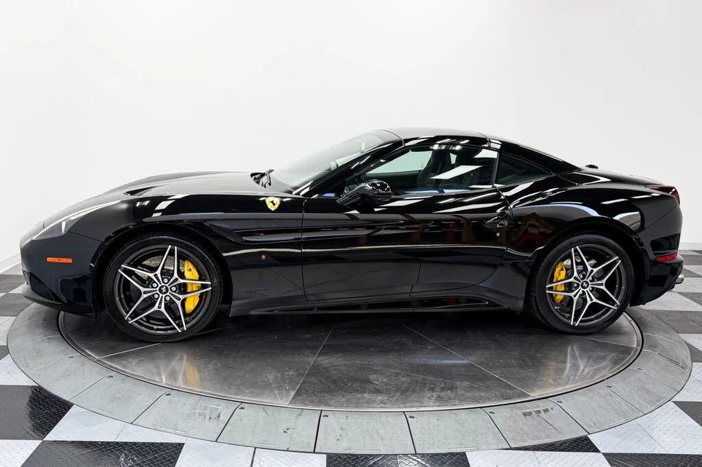 2016 Ferrari California T - Image 26 of 30
