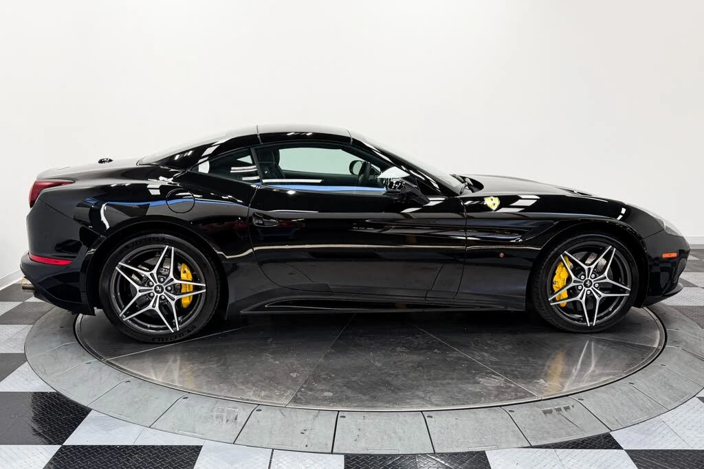 2016 Ferrari California T - Image 28 of 30