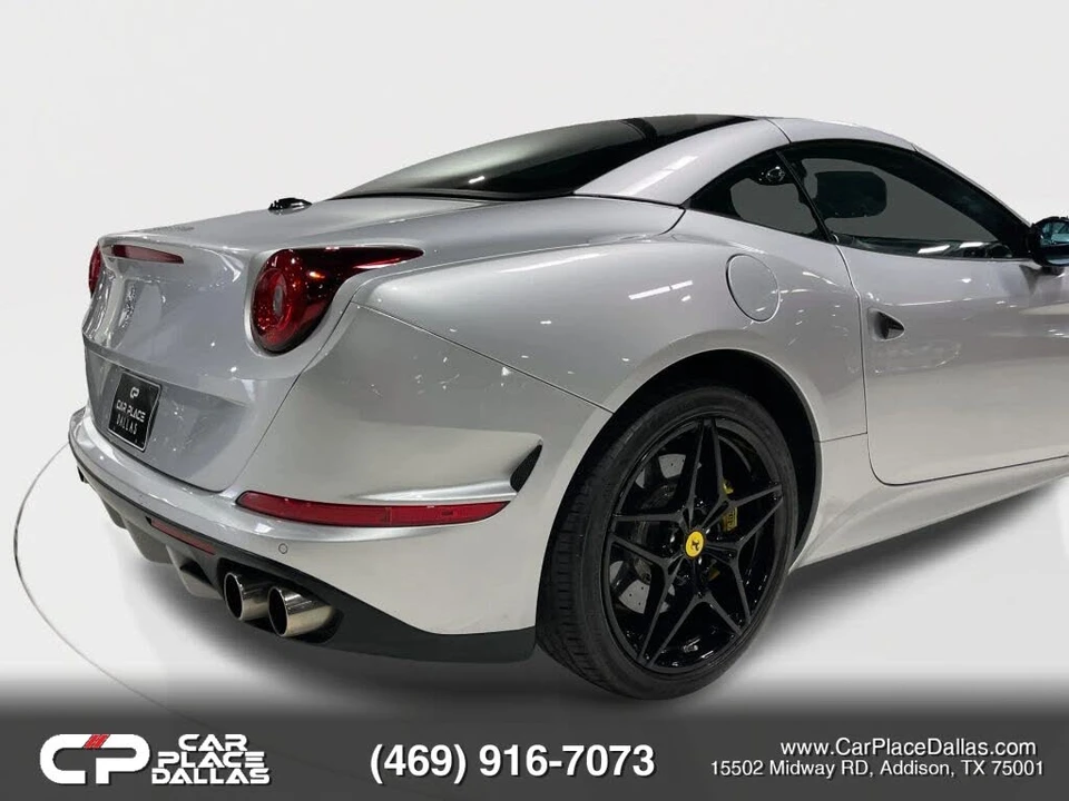 2016 Ferrari California T - Image 17 of 31