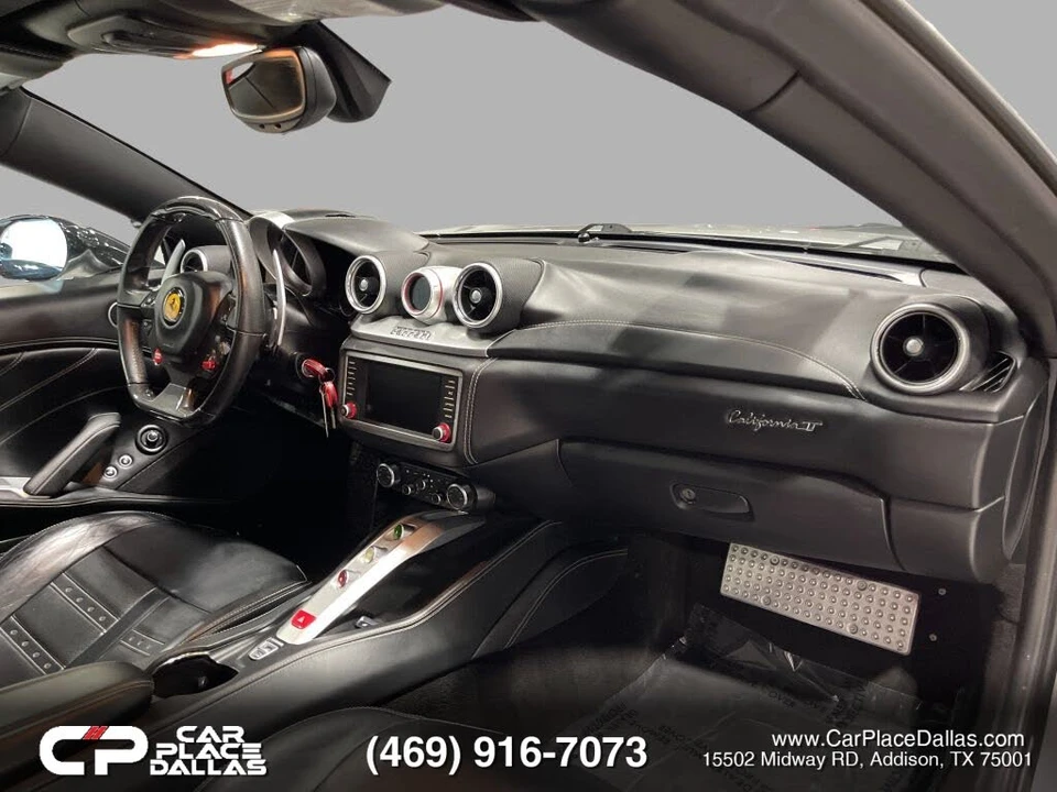 2016 Ferrari California T - Image 25 of 31