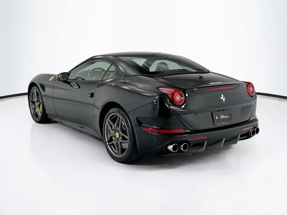 2016 Ferrari California T - Image 15 of 31