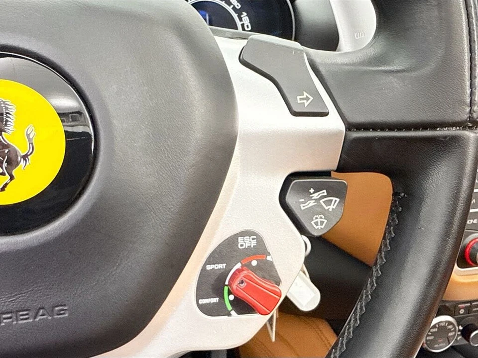 2016 Ferrari California T - Image 20 of 31