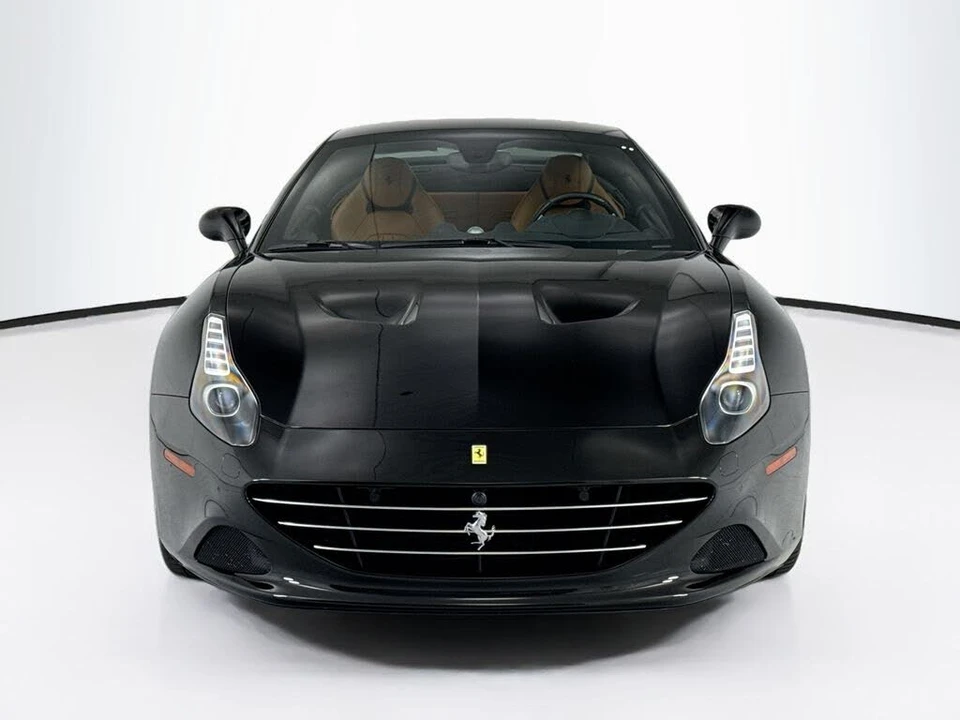 2016 Ferrari California T - Image 10 of 31