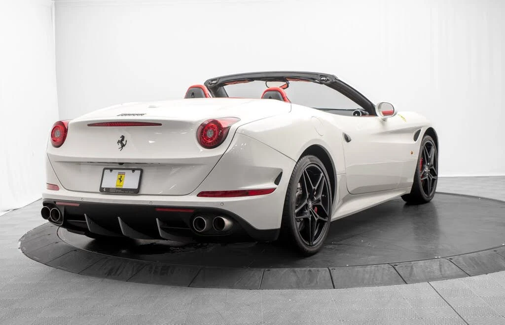 2016 Ferrari California T - Image 7 of 31