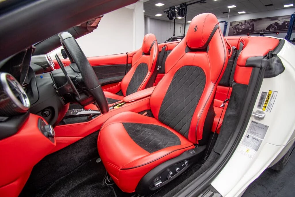 2016 Ferrari California T - Image 12 of 31