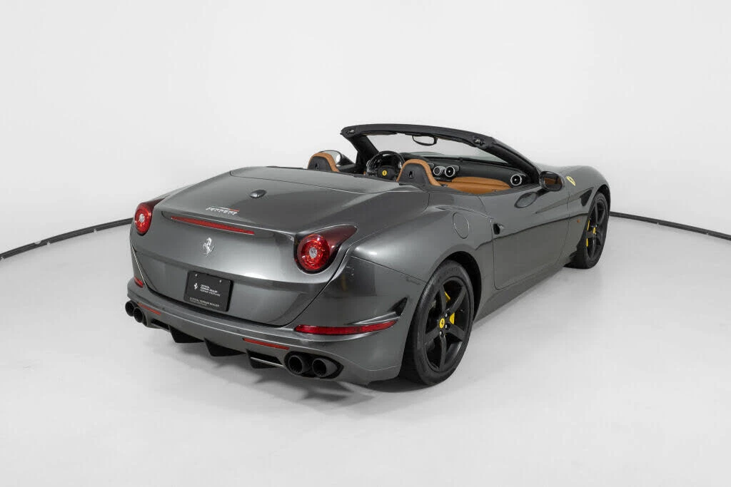 2016 Ferrari California T - Image 9 of 31