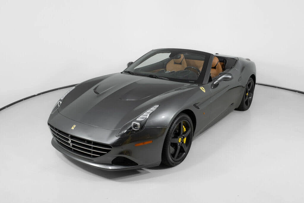 2016 Ferrari California T - Image 2 of 31