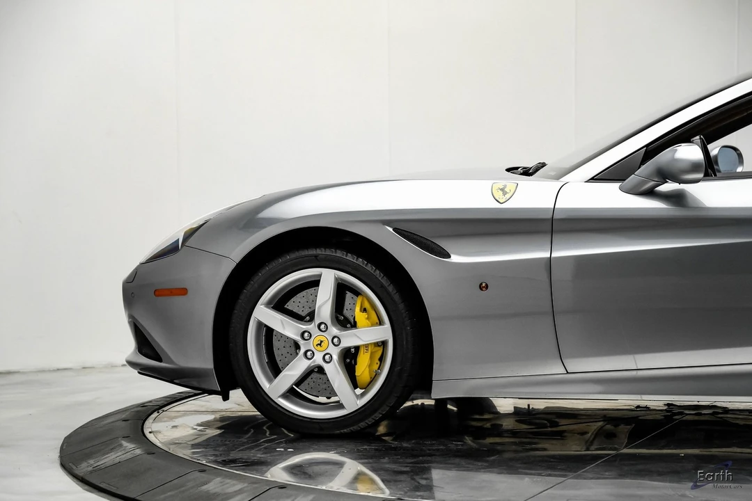 2016 Ferrari California T - Image 7 of 21