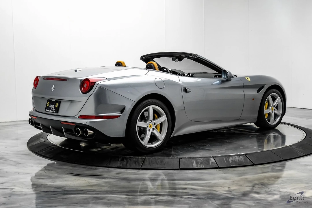 2016 Ferrari California T - Image 15 of 21