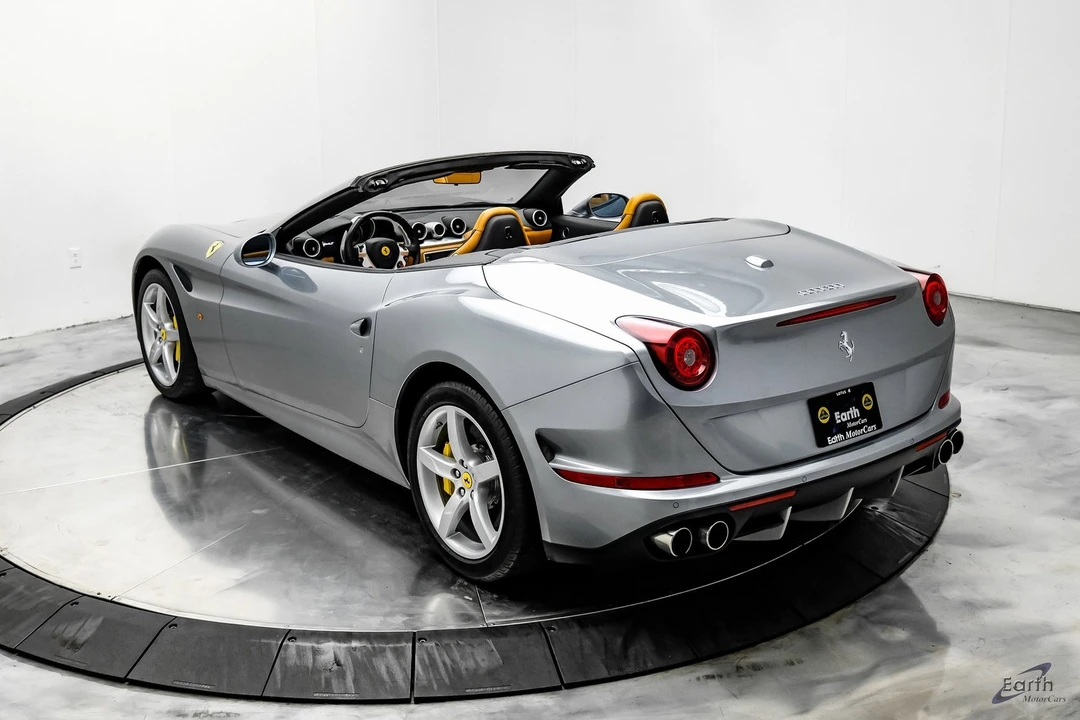 2016 Ferrari California T - Image 11 of 21