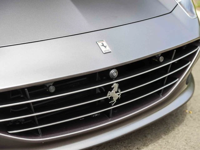 2016 Ferrari California T - Image 9 of 31